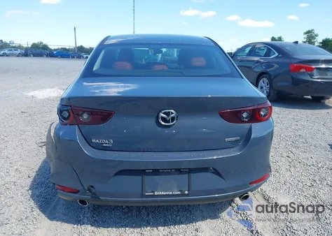 2024 Mazda Mazda3 2.5 S Carbon Edition z USA, uszkodzony, nr VIN 3MZBPBCM2RM423412